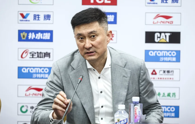 九游中国-赢一场就飘了？杜锋又玩阴阳怪气，采访暗戳赵睿周琦或内涵许利民